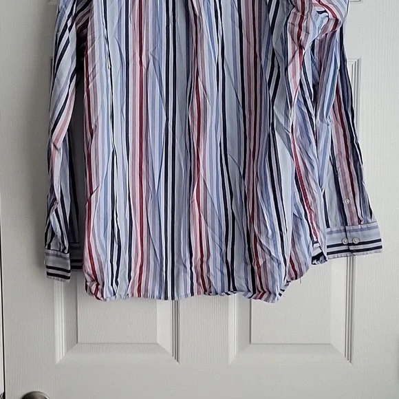 Gap Classic Pinstripe Men's Button Up Long Sleeve Shirt - Picture 8 of 13